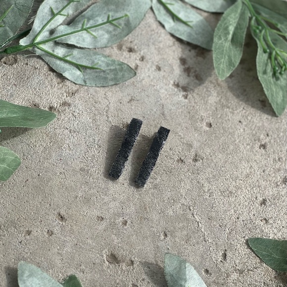 Hair Clips - Picture 13 of 15